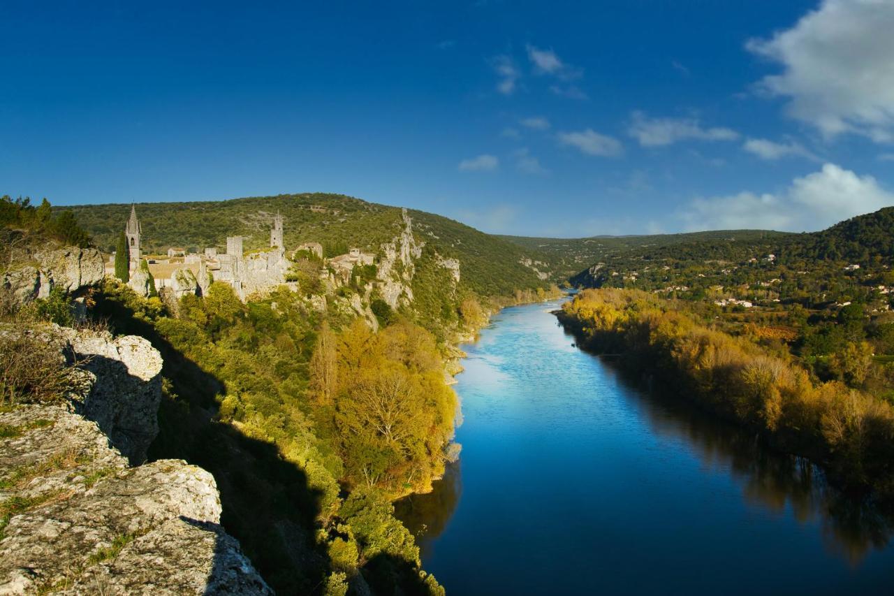 Le Castelas Егез Екстер'єр фото